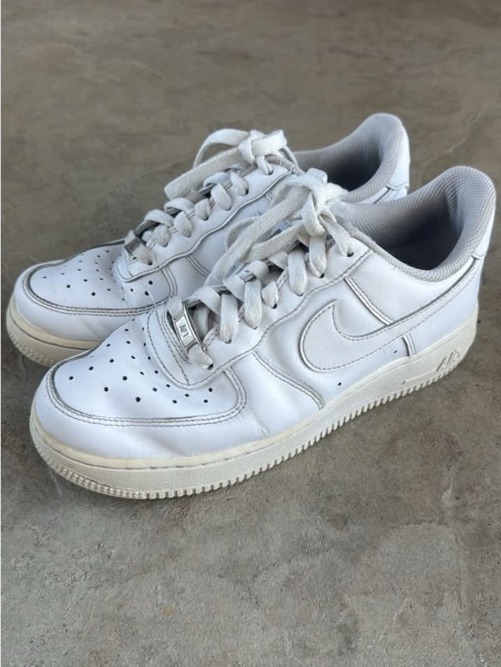 Nike Women White AF1 Low-Top Leather Sneakers